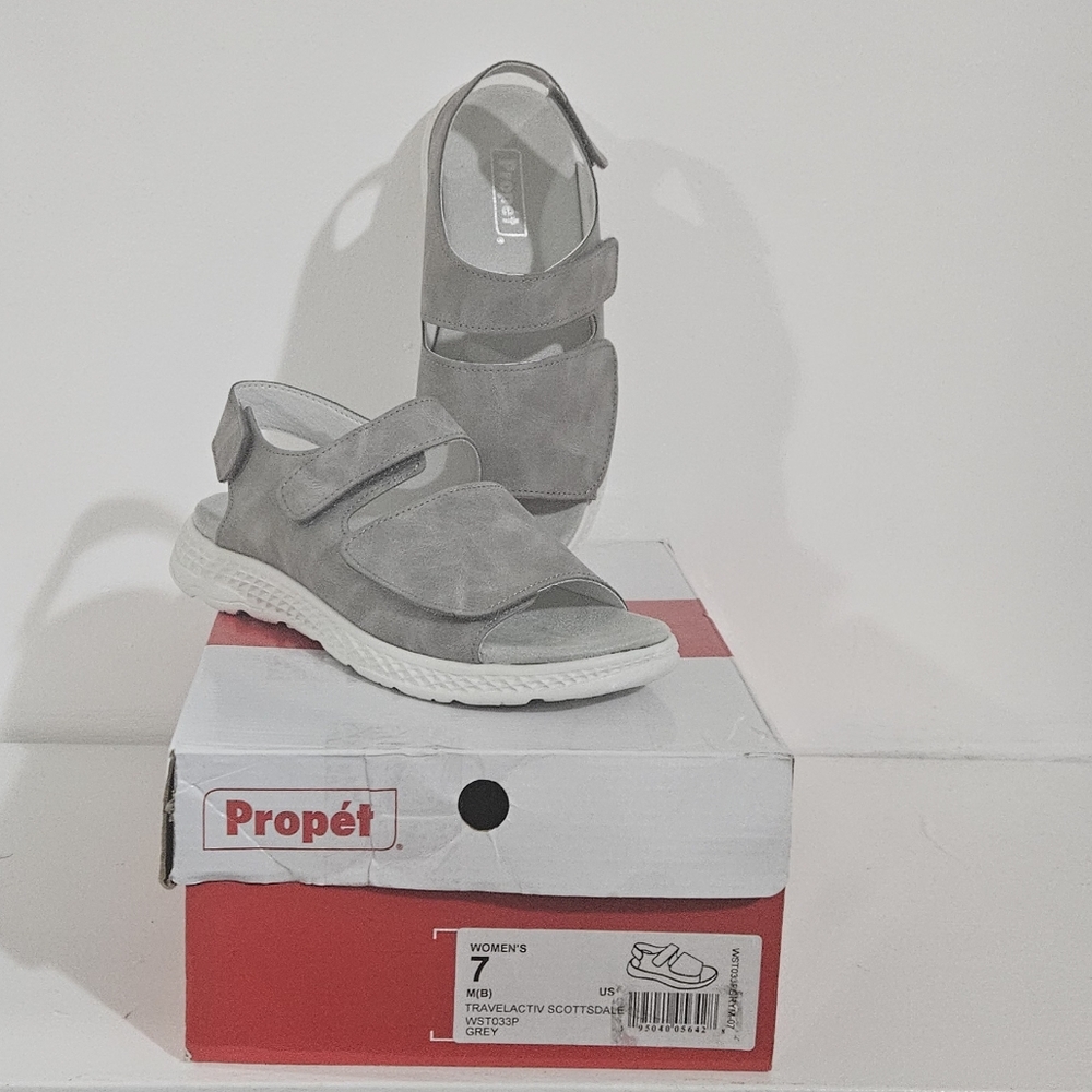 Propet TravelActiv Scottsdale Women's Sandals/ Adjustable and Lightweight/Size 7